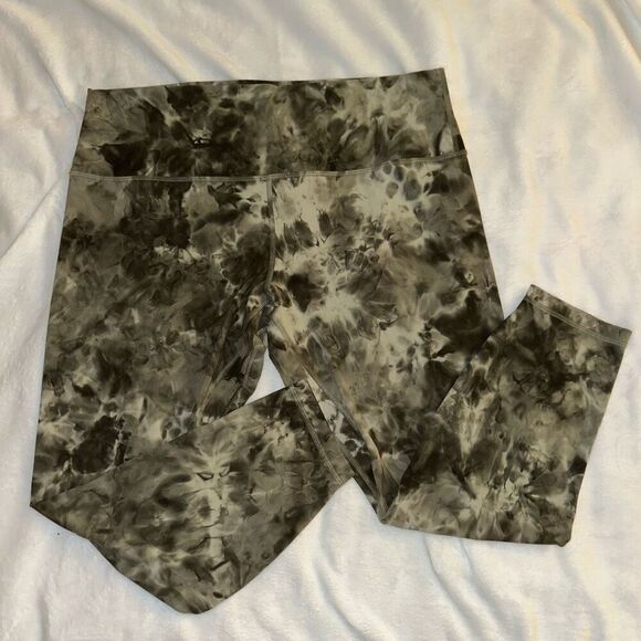 Lululemon Womens Align Leggings High Rise Diamond Dye Green Size 18 NWOT